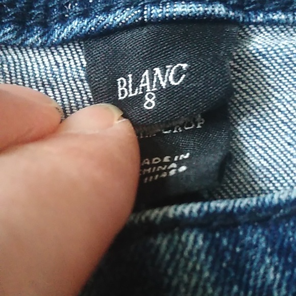 White House Black Market Capris - Picture 5 of 5